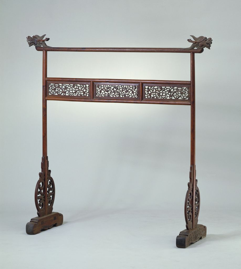 图片[1]-Huanghua pear wood dragon head coat hanger-China Archive